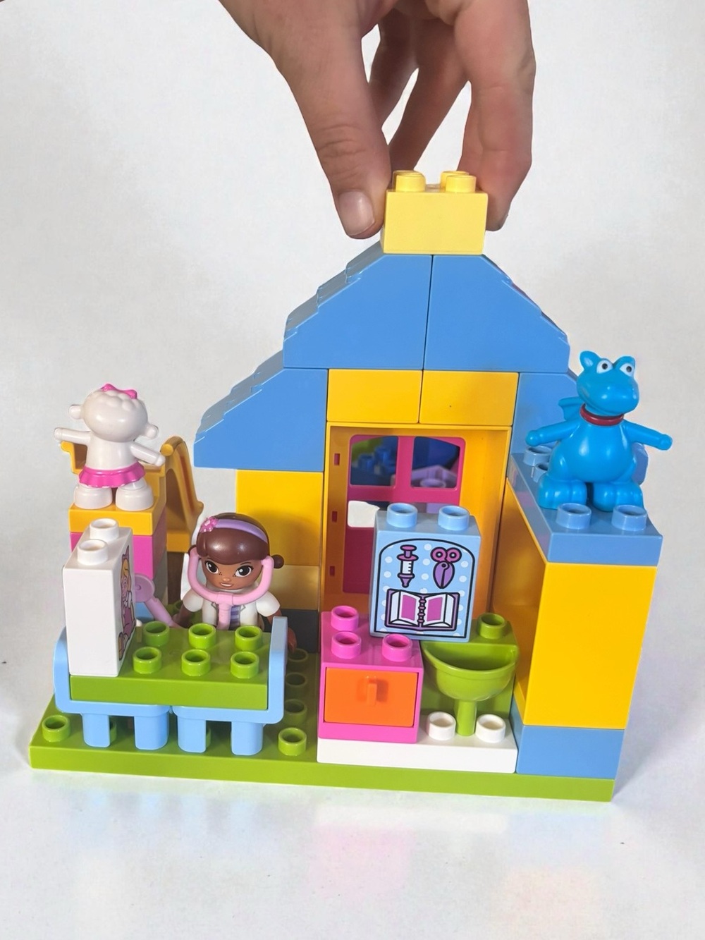 LEGO DUPLO Doc McStuffins Clinic Playset Hallie Lambie Figure Lot